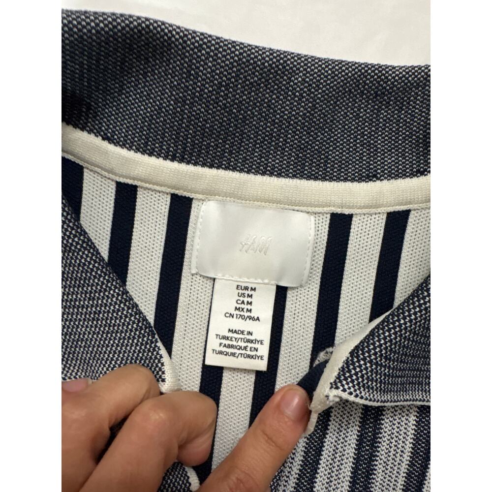 H&M Womens Medium Structured Coastal Nautical Preppy Academia Striped Top Blouse - Picture 3 of 6